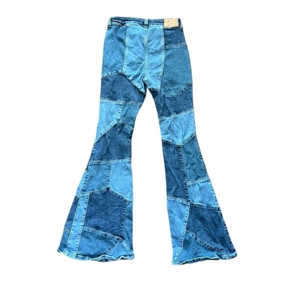 We The Free Patchwork Denim Flare Bell Bottom Denim Jeans Size 28 - Picture 2 of 4